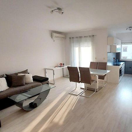Apartman Near Fazana-500 From The Sea Buitenkant foto