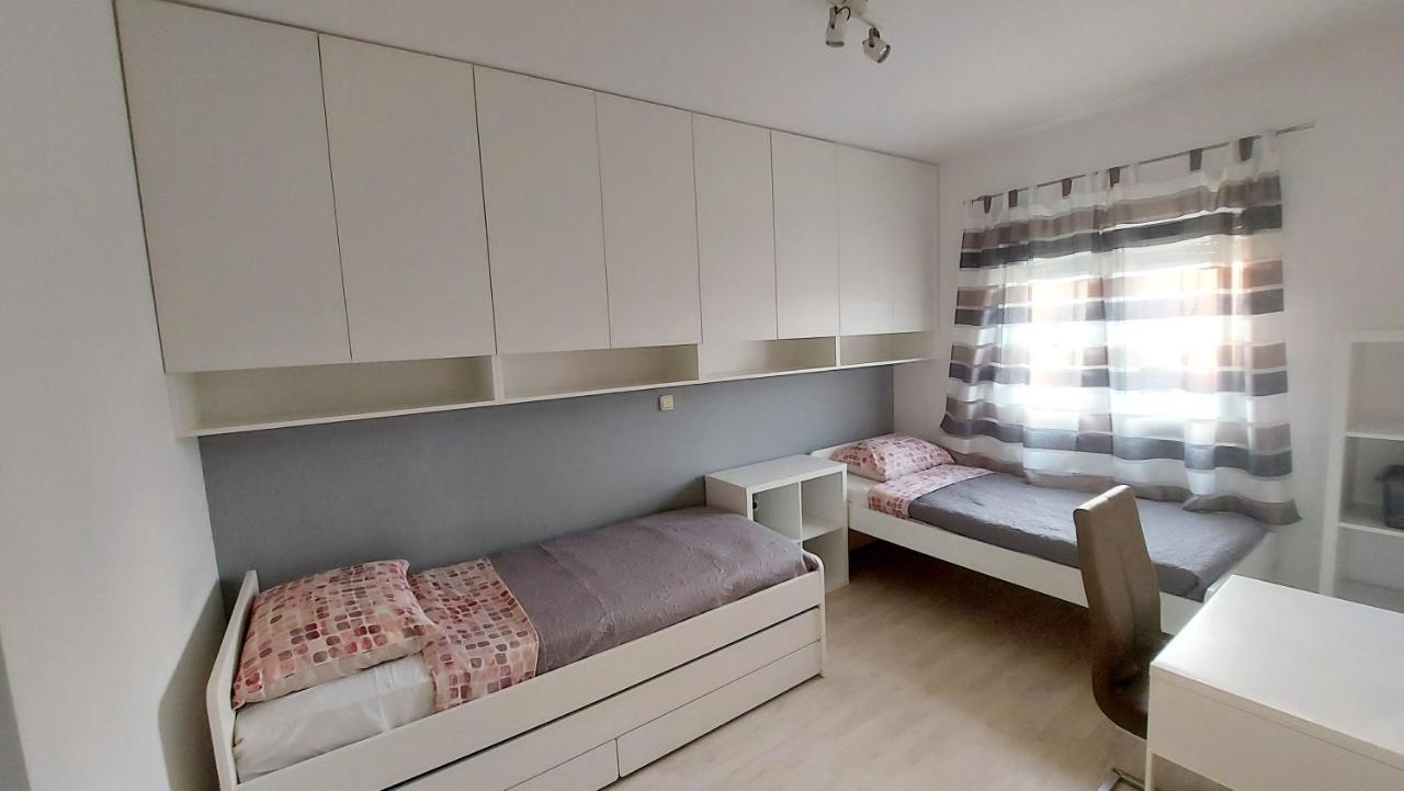 Apartman Near Fazana-500 From The Sea Buitenkant foto